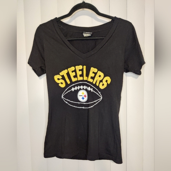 NFL Tops - NFL team apparel Steelers V neck tee size M